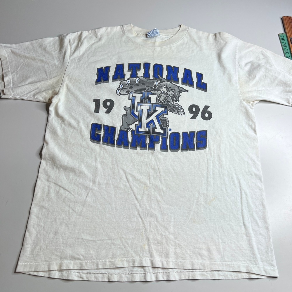 Vintage 1996‎ Kentucky Wildcats National Champions T-Shirt All Sport XL White